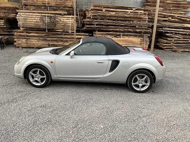 2002 toyota mr2 personenauto - afbeelding 20 van  22