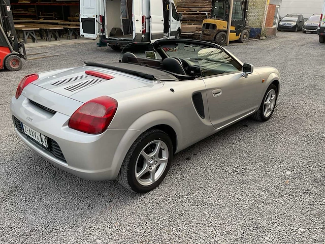 2002 toyota mr2 personenauto - afbeelding 22 van  22