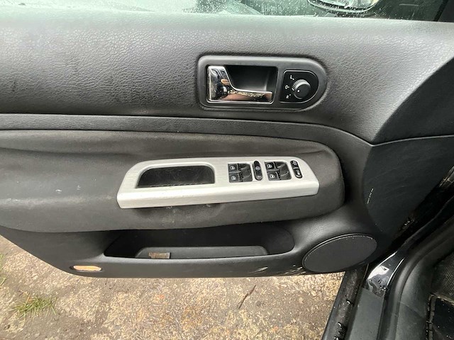 2002 volkswagen golf 4 1j auto - afbeelding 20 van  47