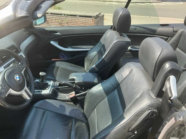 2003 bmw 318ci cabriolet - afbeelding 26 van  50