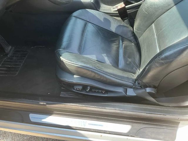 2003 bmw 318ci cabriolet - afbeelding 28 van  50
