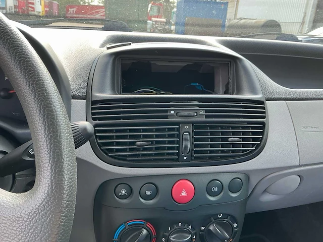 2003 fiat punto - afbeelding 9 van  20
