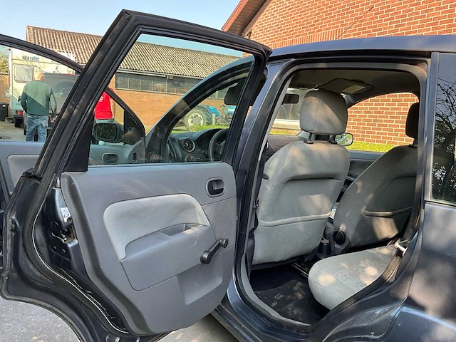 2003 ford festa personenauto - afbeelding 20 van  41