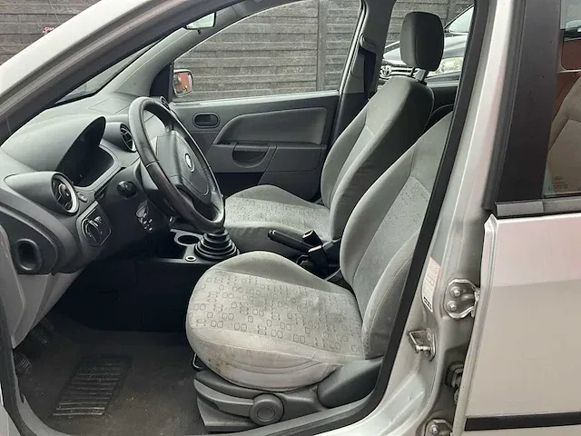2003 ford fiesta - afbeelding 11 van  33