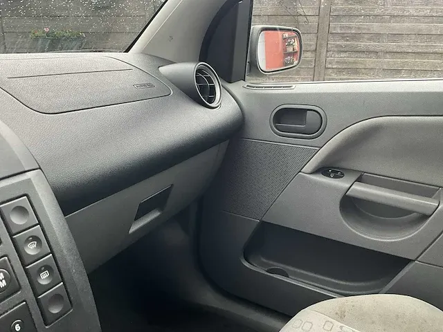 2003 ford fiesta - afbeelding 18 van  33