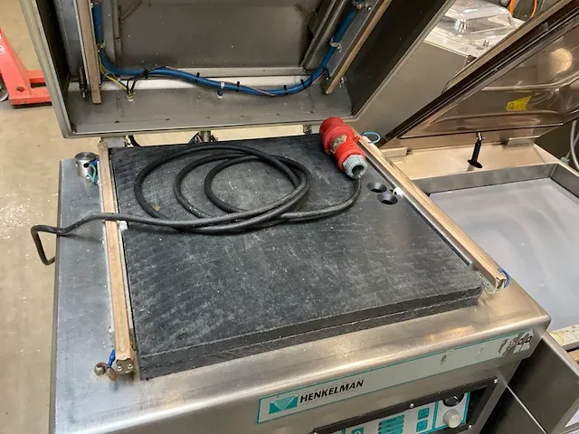 2003 henkelman 300 s vacuümmachine - afbeelding 3 van  7
