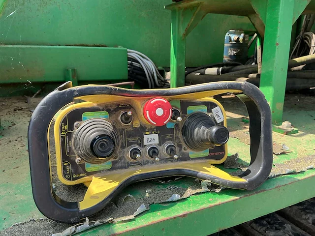 2003 htn v 30.9 s verreiker hoogwerker met remote - afbeelding 11 van  16