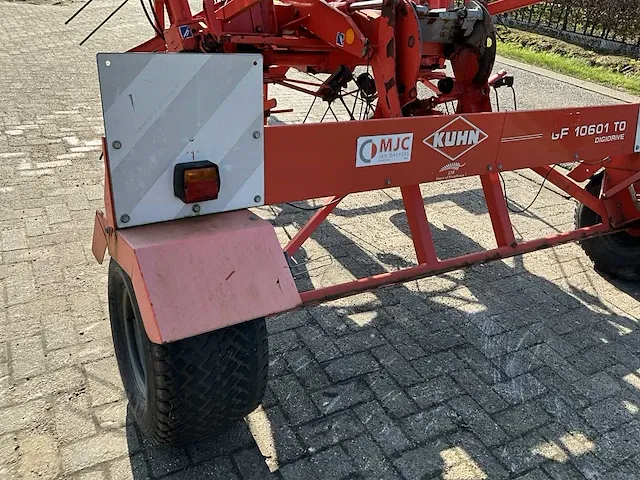 2003 kuhn gf10601to schudder - afbeelding 6 van  17