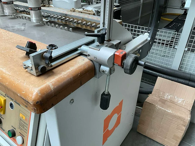 2003 maggi boringsystem 29 multikopsboormachine - afbeelding 9 van  13