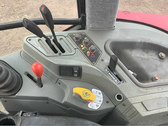 2003 massey ferguson 6245 vierwielaangedreven landbouwtractor - afbeelding 2 van  17