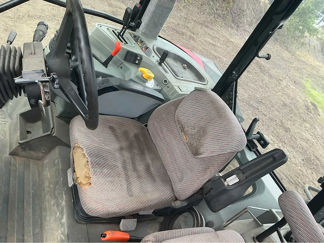 2003 massey ferguson 6245 vierwielaangedreven landbouwtractor - afbeelding 12 van  17