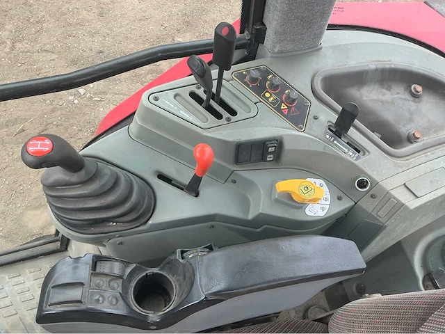 2003 massey ferguson 6245 vierwielaangedreven landbouwtractor - afbeelding 16 van  17