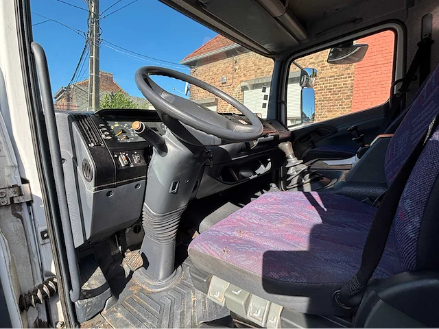 2003 mercedes-benz 970023 pick-up truck met dakkraan - afbeelding 17 van  59