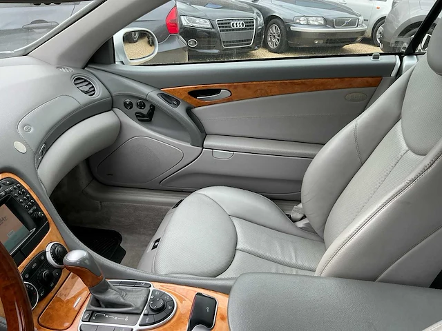 2003 mercedes-benz sl350 roadster personenauto - afbeelding 20 van  51