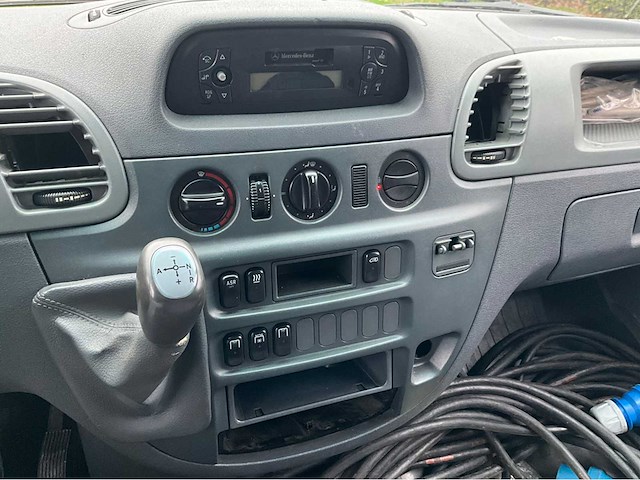 2003 mercedes sprinter foodtruck - recent ingericht - automaat - afbeelding 36 van  76