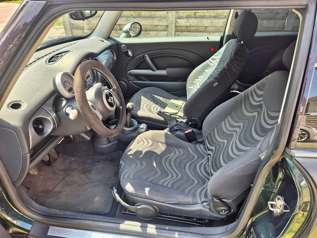 2003 mini one personenauto - afbeelding 17 van  19