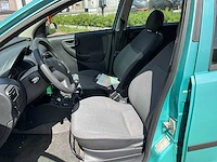 2003 opel corsa personenauto - afbeelding 3 van  29