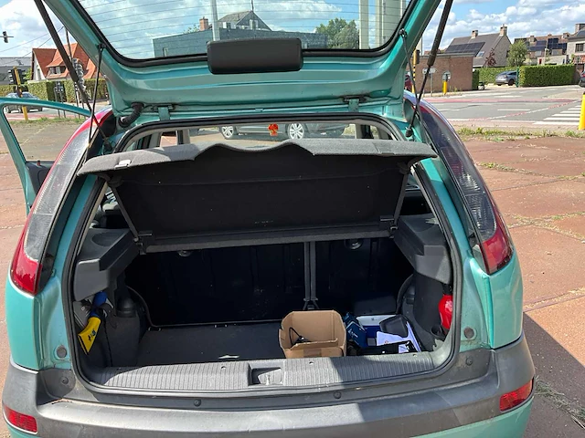 2003 opel corsa personenauto - afbeelding 13 van  29