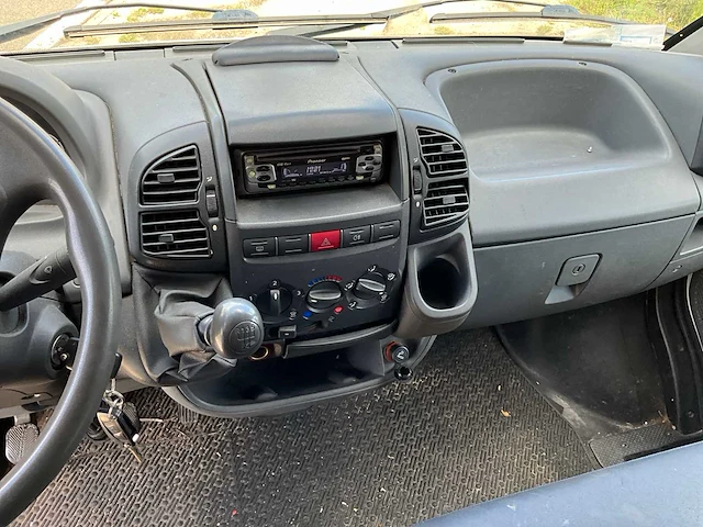2003 peugeot boxer lichte vrachtwagen - afbeelding 4 van  26