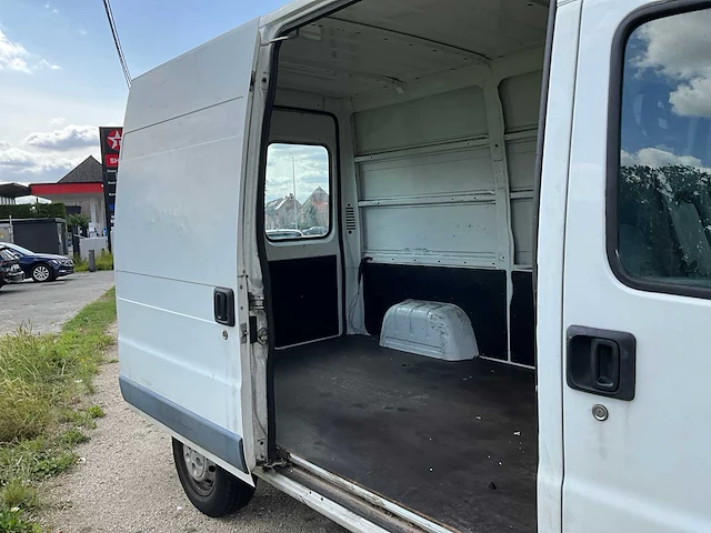 2003 peugeot boxer lichte vrachtwagen - afbeelding 13 van  26