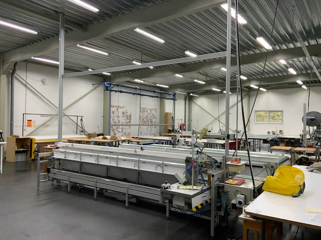 2003 pfaff 0591 e/b/q automatische balein naaimachine voor optrekgordijnen - afbeelding 1 van  9