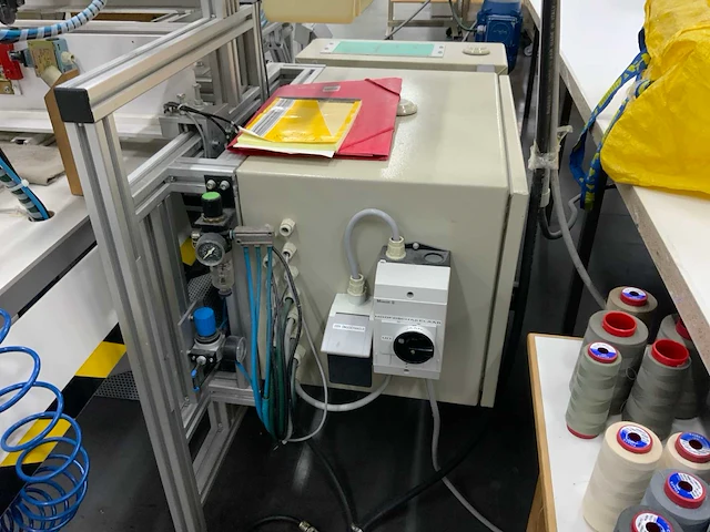 2003 pfaff 0591 e/b/q automatische balein naaimachine voor optrekgordijnen - afbeelding 7 van  9