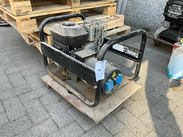 2003 sdmo lx3000 stroomgenerator - afbeelding 2 van  7