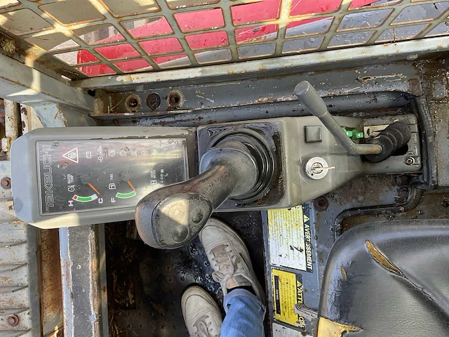 2003 takeuchi tl150 rupsschranklader - afbeelding 13 van  37
