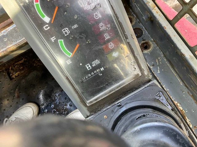 2003 takeuchi tl150 rupsschranklader - afbeelding 14 van  37