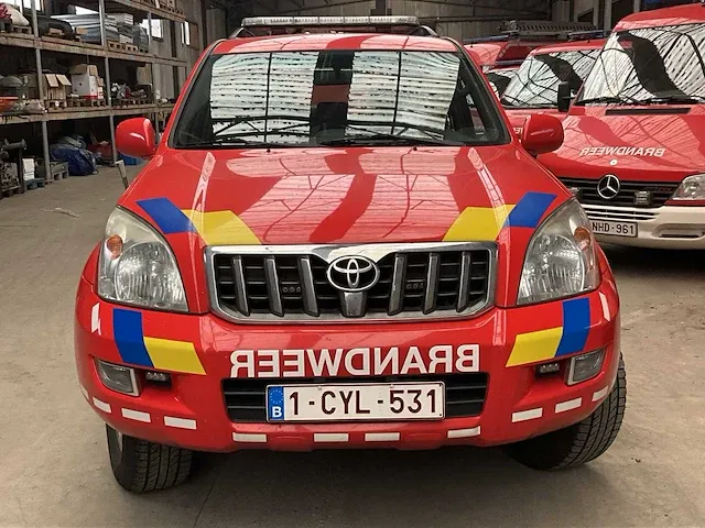 2003 toyota land cruiser j12 passenger car - afbeelding 27 van  31