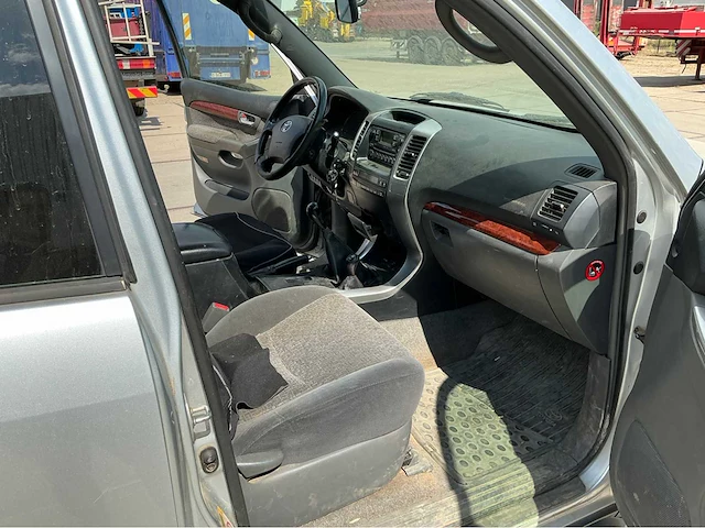 2003 toyota landcruiser bedrijfswagen - afbeelding 9 van  45