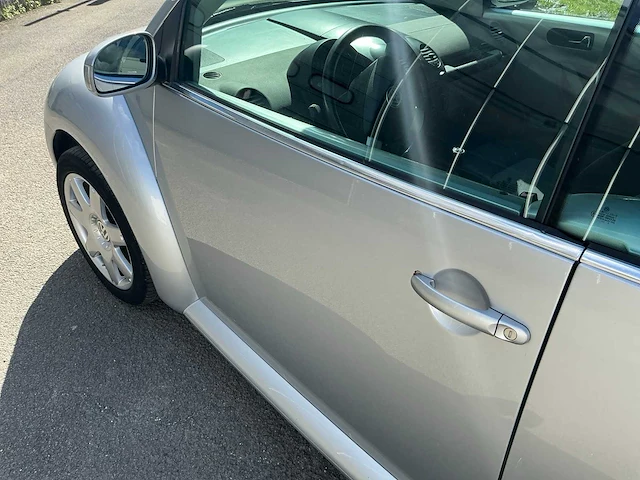 2003 volkswagen new beetle cabrio - afbeelding 17 van  34