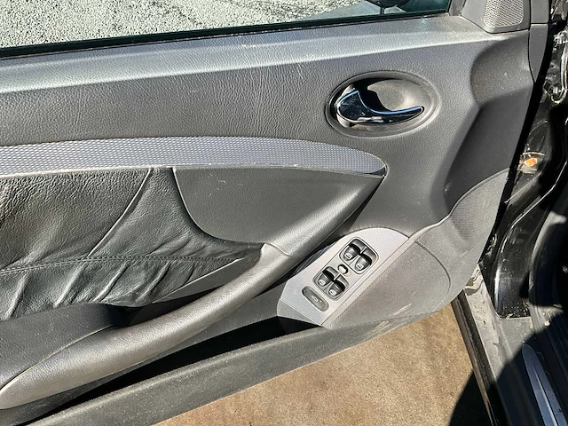 2004 - mercedes-benz clk200 - personenauto - afbeelding 11 van  32