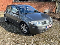 2004 - renault megane - personenauto - afbeelding 23 van  31