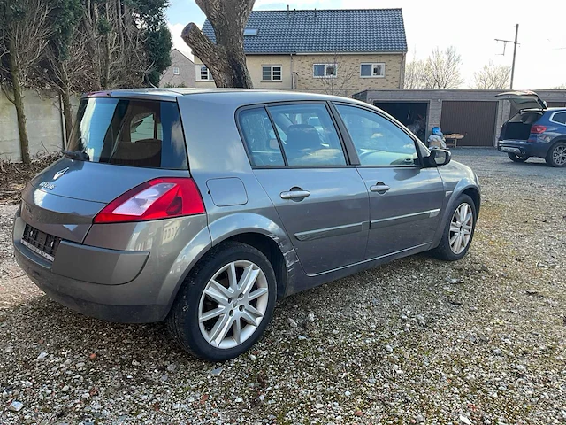 2004 - renault megane - personenauto - afbeelding 28 van  31