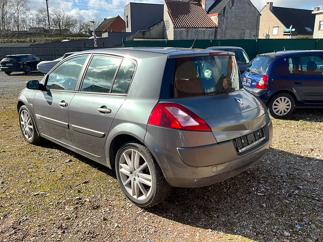 2004 - renault megane - personenauto - afbeelding 30 van  31