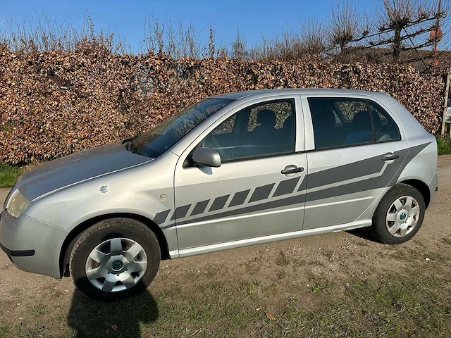 2004 - skoda fabia - personenauto - afbeelding 2 van  26