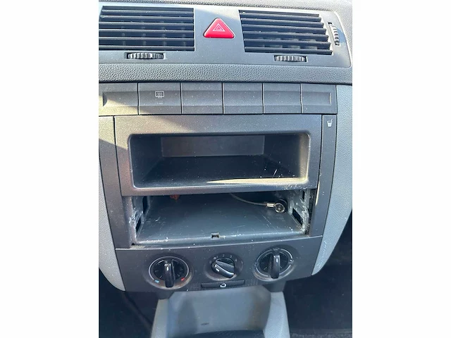 2004 - skoda fabia - personenauto - afbeelding 17 van  26