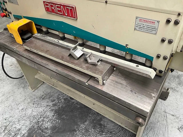 2004 arienti 1250 x 2.5 c.m. plaatschaarmachine - afbeelding 4 van  19