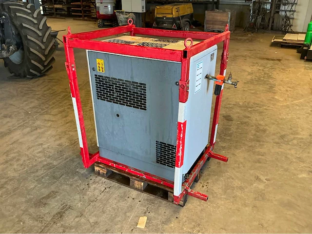 2004 atlas copco ga 11 c schroefcompressor - afbeelding 1 van  8