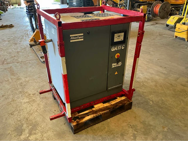 2004 atlas copco ga 11 c schroefcompressor - afbeelding 3 van  8