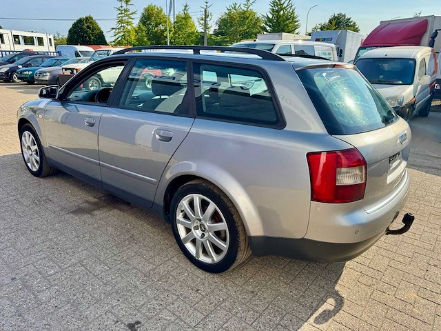 2004 audi a4 avant stationwagen - 1.9tdi - trekhaak - afbeelding 10 van  17