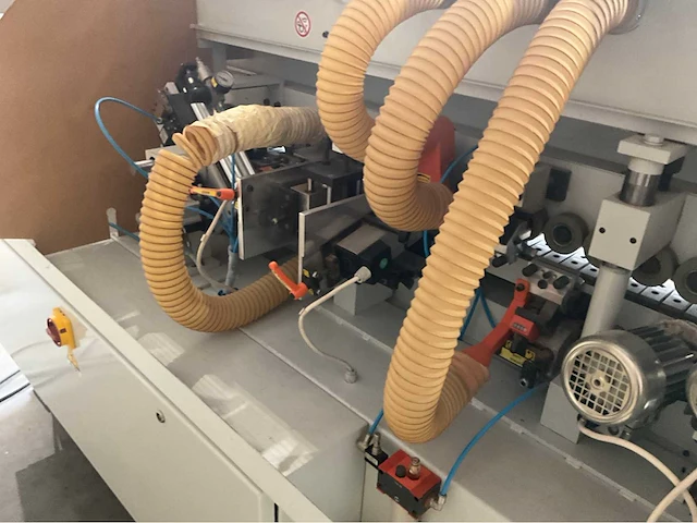 2004 bi-matic s.r.l. 42ch kantenaanlijmmachine - afbeelding 6 van  12