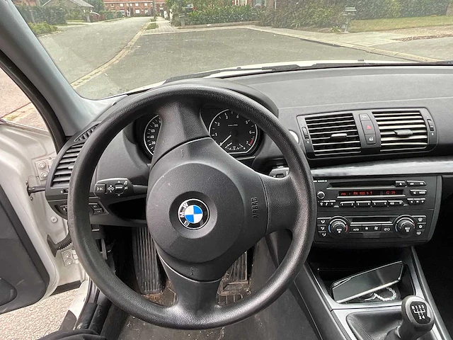 2004 bmw 116i - personenauto - afbeelding 26 van  51