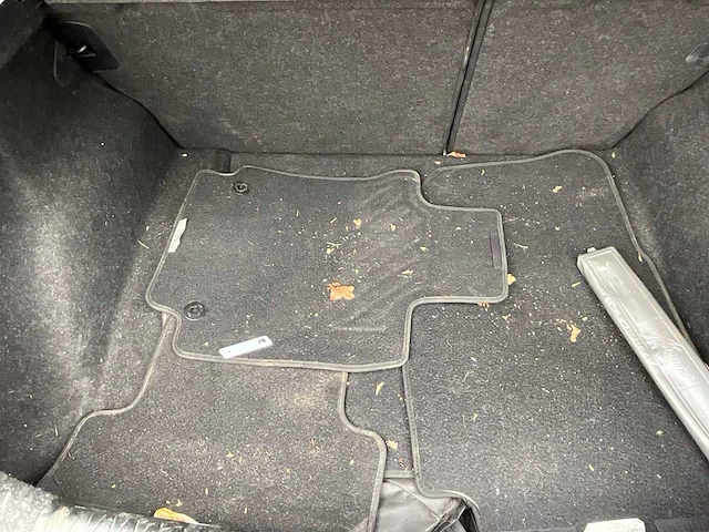 2004 bmw 116i - personenauto - afbeelding 39 van  51