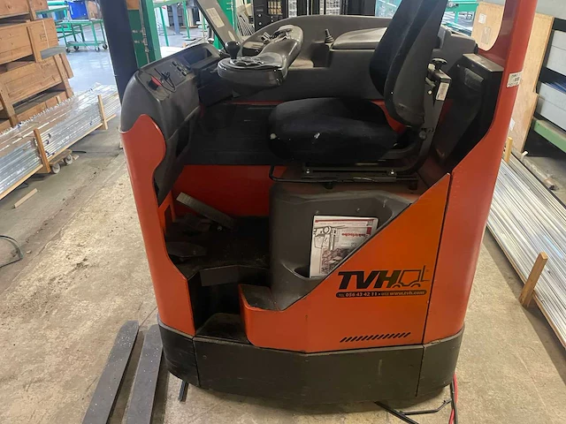 2004 bt vr 706369 / 2004 reach truck - afbeelding 1 van  12