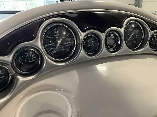 2004 crownline 250 cr speedboot op trailer - afbeelding 10 van  42