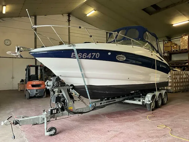 2004 crownline 250 cr speedboot op trailer - afbeelding 1 van  42