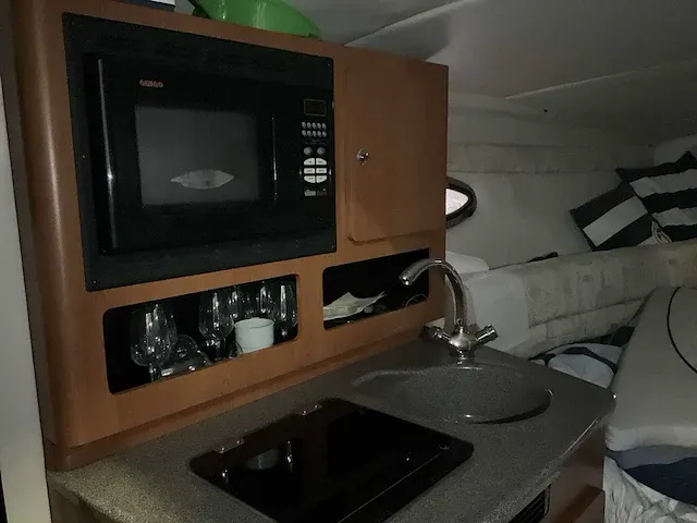 2004 crownline 250 cr speedboot op trailer - afbeelding 20 van  42