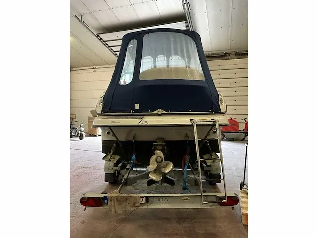 2004 crownline 250 cr speedboot op trailer - afbeelding 39 van  42